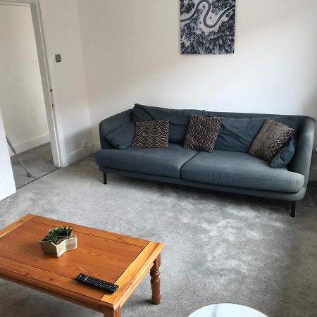 4 Bedroom Property Which Sleeps 8 Very Close To The Harry Potter Studio And Watford Junction Exterior foto