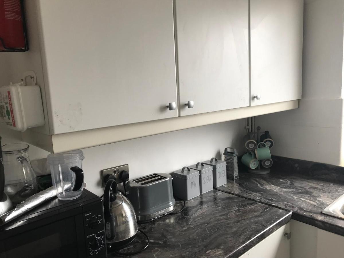 4 Bedroom Property Which Sleeps 8 Very Close To The Harry Potter Studio And Watford Junction Exterior foto