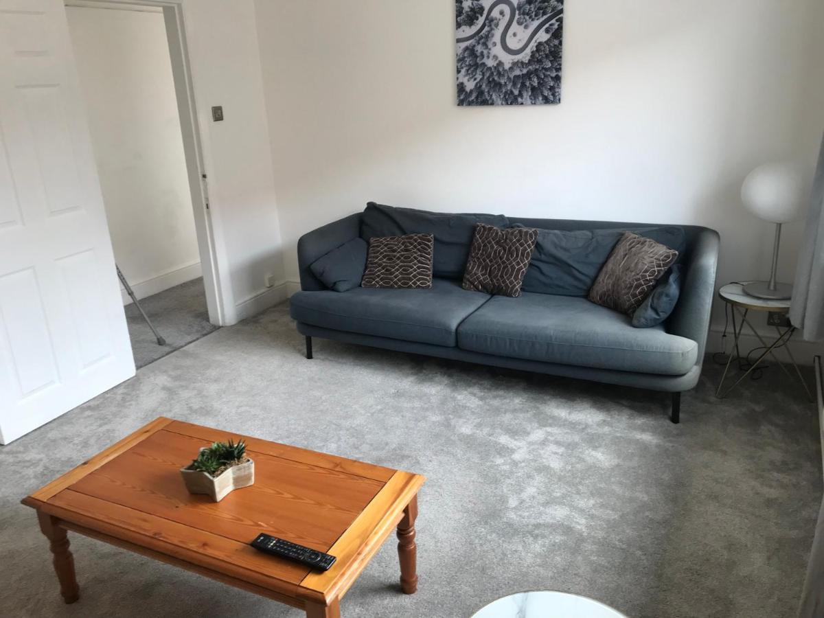 4 Bedroom Property Which Sleeps 8 Very Close To The Harry Potter Studio And Watford Junction Exterior foto